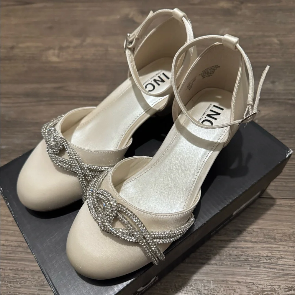 I.N.C. International Concepts Girls’ Delilah Round Toe Heel Pearl